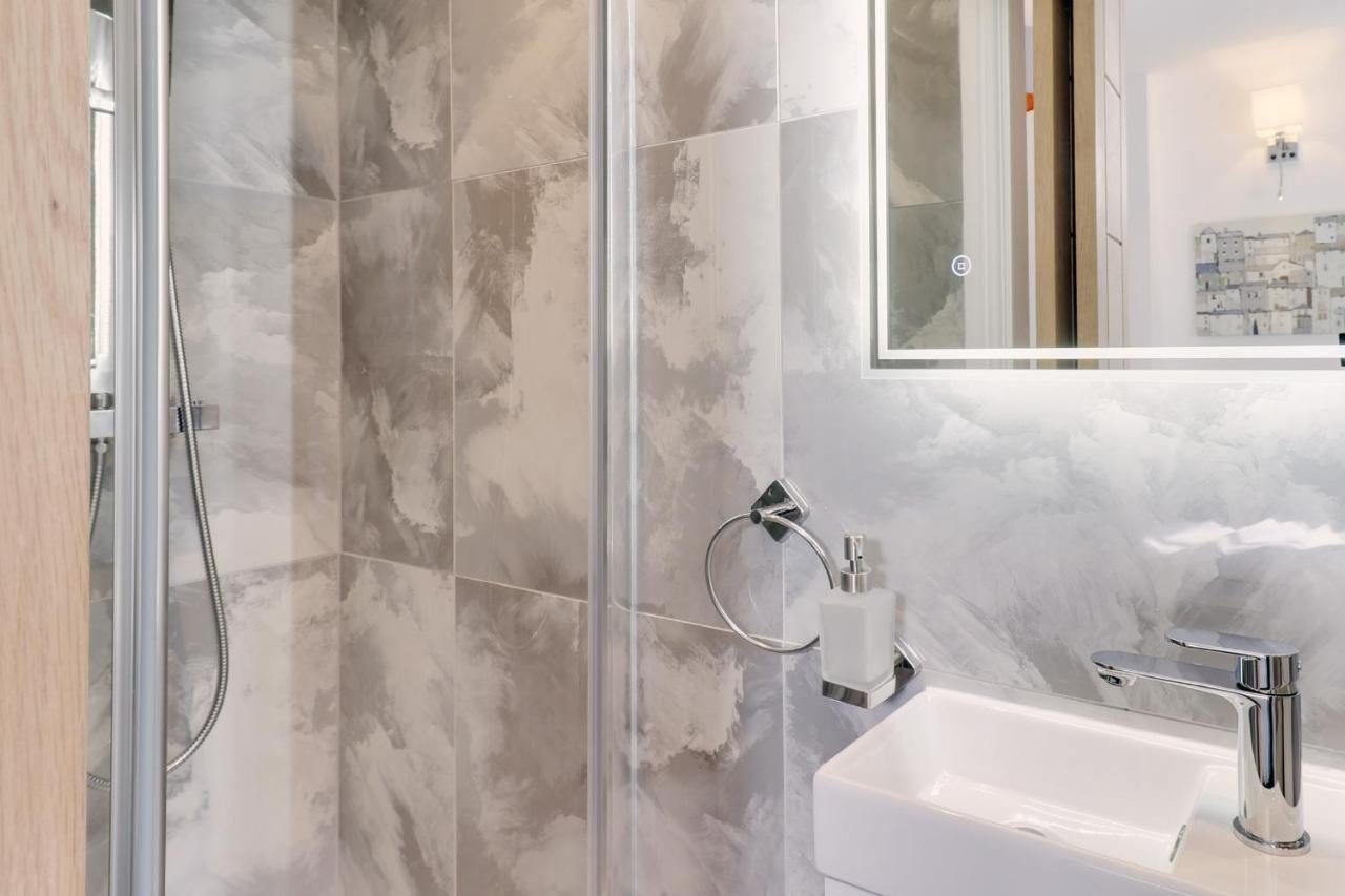 Master Accommodation Suite 6 Гастингс Экстерьер фото
