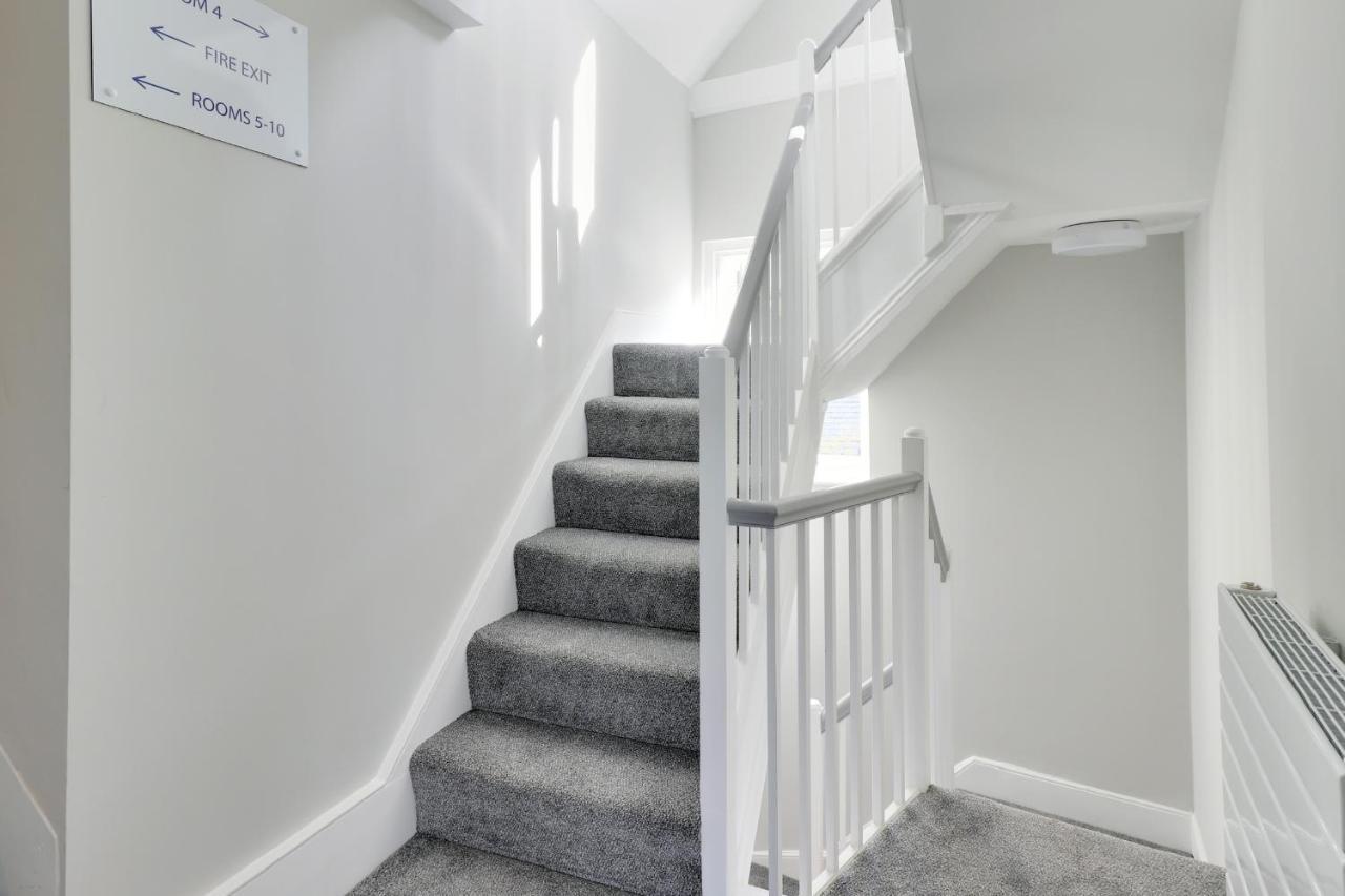 Master Accommodation Suite 6 Гастингс Экстерьер фото